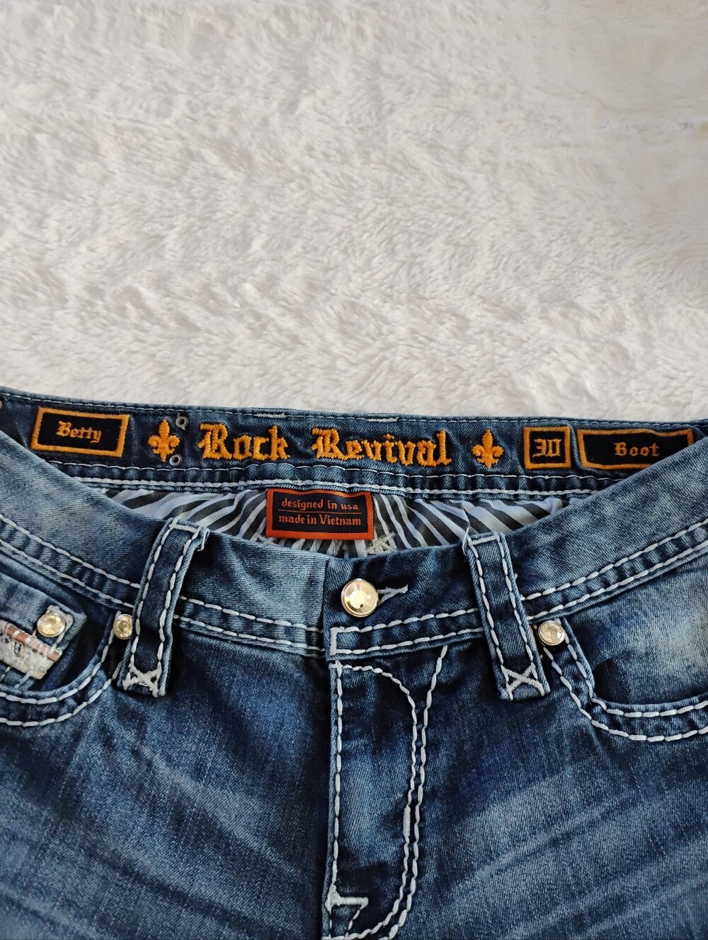 Rock Revival Betty Bootcut Jeans - Picture 5 of 7